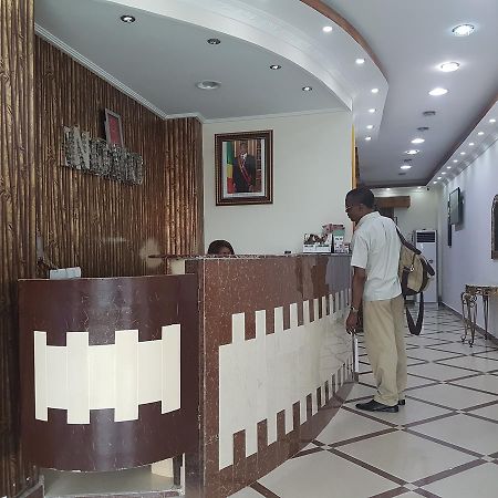 Novo Hotel Brazzaville Ngoại thất bức ảnh