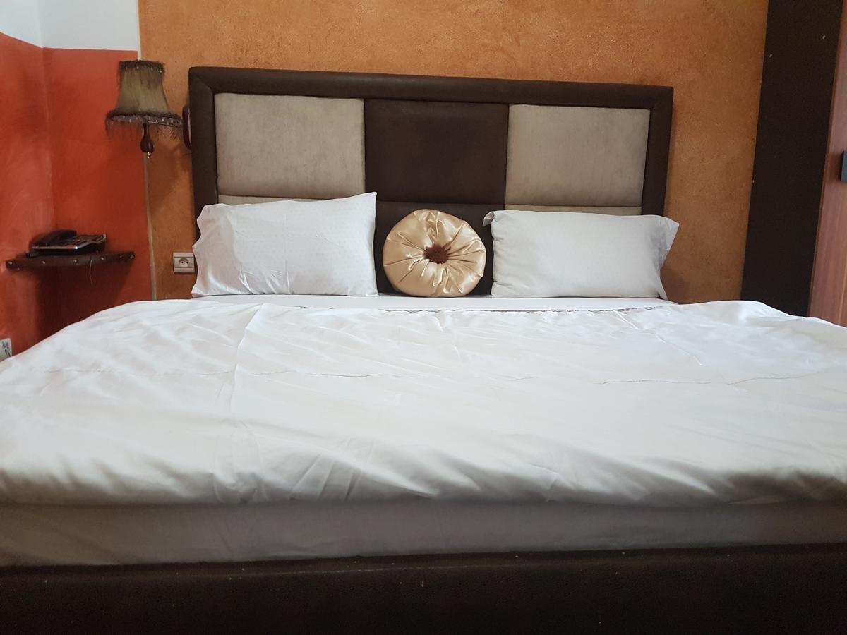 Novo Hotel Brazzaville Ngoại thất bức ảnh