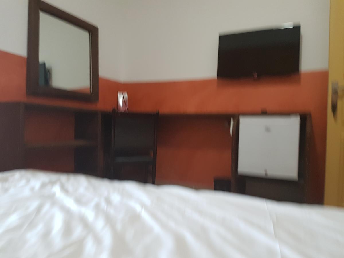 Novo Hotel Brazzaville Ngoại thất bức ảnh